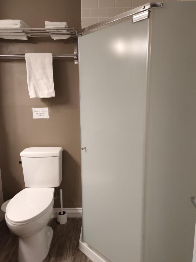 Semi Centre House Hotel ไวท์ร็อค ภายนอก รูปภาพ