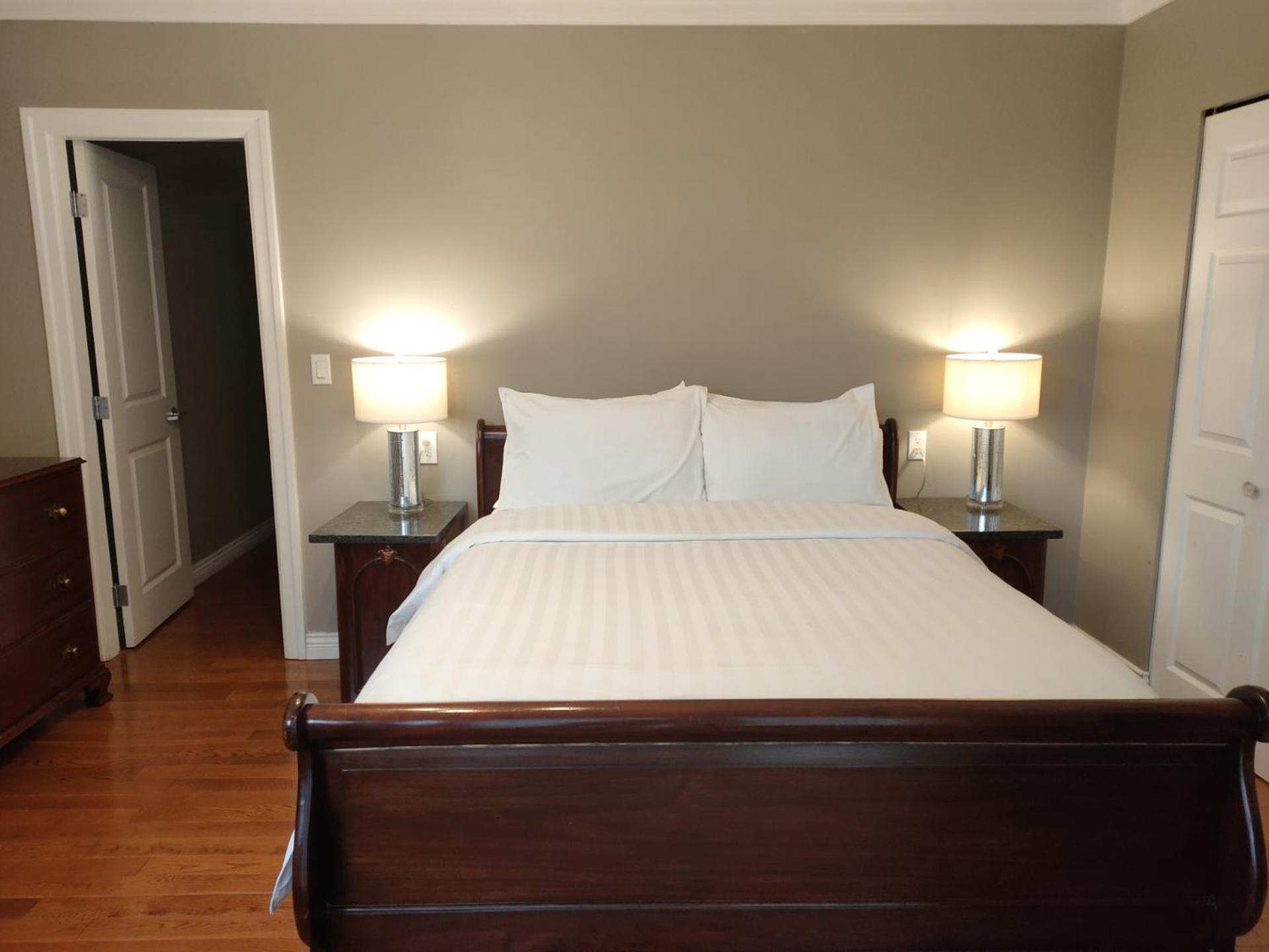 Semi Centre House Hotel ไวท์ร็อค ภายนอก รูปภาพ