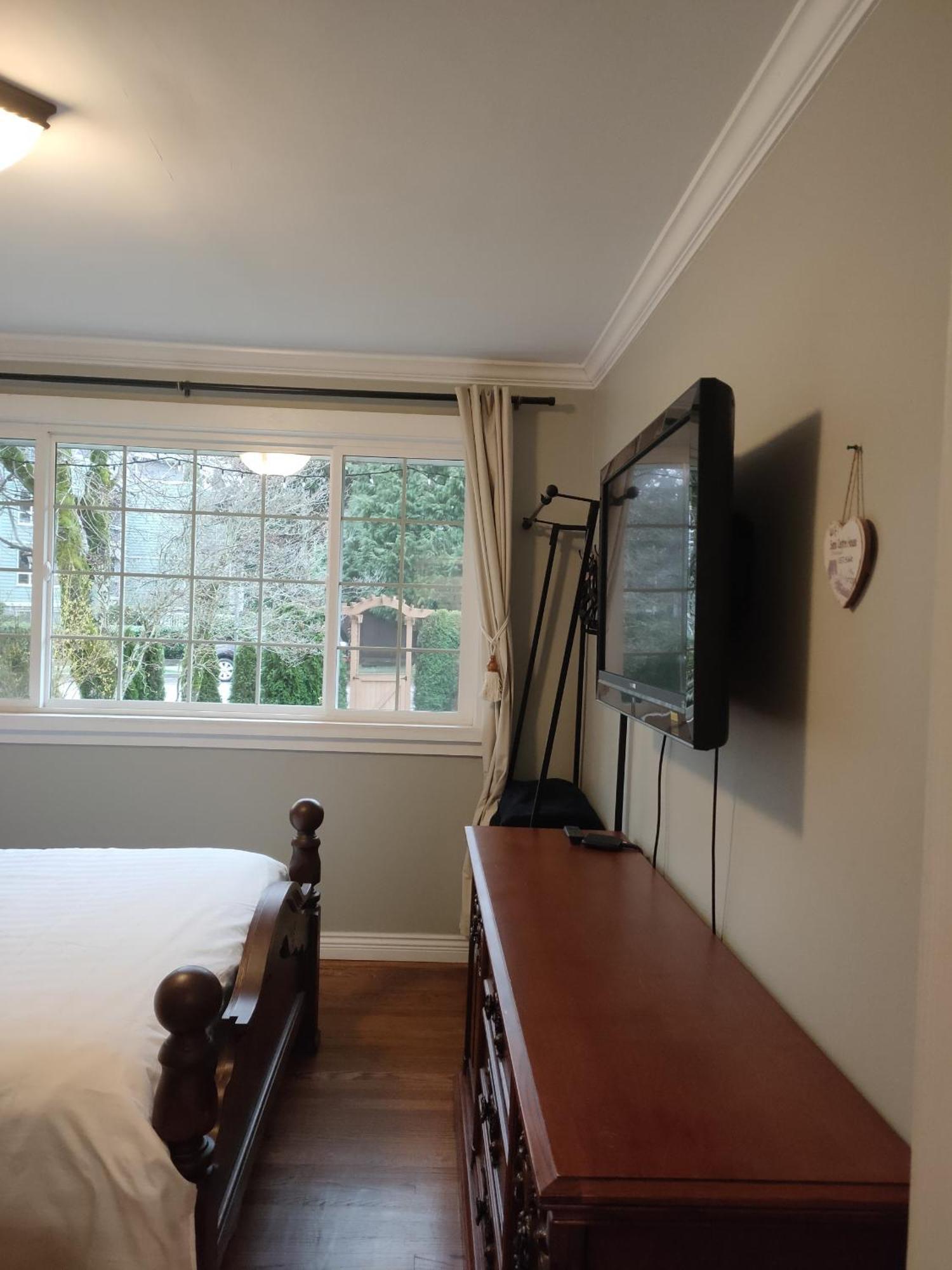 Semi Centre House Hotel ไวท์ร็อค ภายนอก รูปภาพ