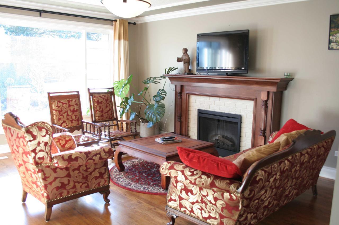 Semi Centre House Hotel ไวท์ร็อค ภายนอก รูปภาพ